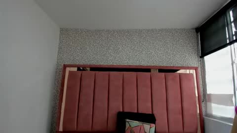  H A N N A  online show from 10-09-25, 07:34