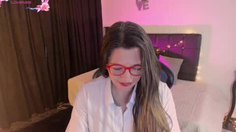hanna_ma online show from 11-29-25, 04:43