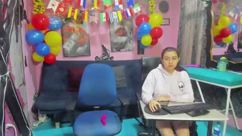 Hanna online show from 06-18-26, 12:09
