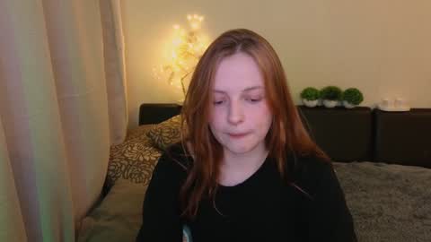 Snapshot of hanna_melon chatting on 02-04-25, 10:13 Hanna next stream is Mo 8pm-6am by CET online show from 02-04-25, 10:13