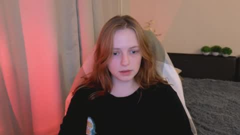 Snapshot of hanna_melon chatting on 02-12-25, 01:09 Hanna next stream is Mo 8pm-6am by CET online show from 02-12-25, 01:09