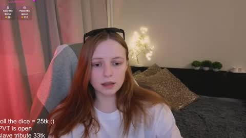 Snapshot of hanna_melon chatting on 02-12-25, 04:55 Hanna next stream is Mo 8pm-6am by CET online show from 02-12-25, 04:55