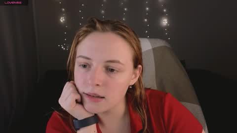 Snapshot of hanna_melon chatting on 10-16-25, 08:43 Hanna next stream is Mo 8pm-6am by CET online show from 10-16-25, 08:43