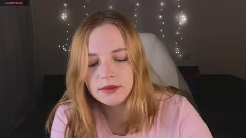 Snapshot of hanna_melon chatting on 10-20-25, 07:58 Hanna next stream is Mo 8pm-6am by CET online show from 10-20-25, 07:58