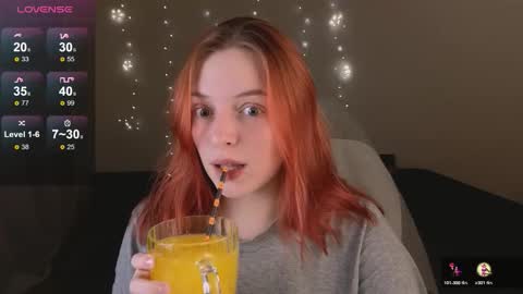 Snapshot of hanna_melon chatting on 11-16-25, 09:20 Hanna next stream is Mo 8pm-6am by CET online show from 11-16-25, 09:20