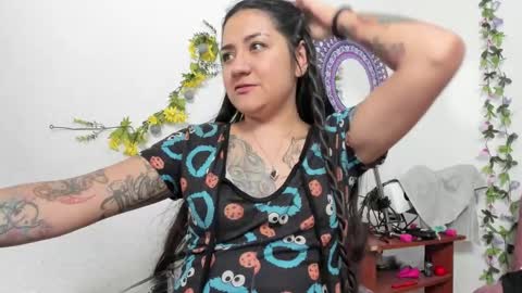 Camila online show from 01-23-25, 08:13