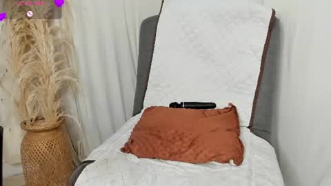 Hanna musk online show from 06-13-26, 07:12