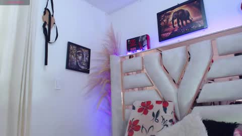 hanna_plum online show from 11-04-25, 01:59