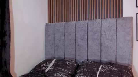 Snapshot of hanna_risso chatting on 12-18-24, 06:14 HANNA online show from 12-18-24, 06:14