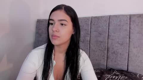 Snapshot of hanna_risso chatting on 01-25-25, 06:02 HANNA online show from 01-25-25, 06:02