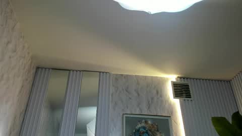 Snapshot of hanna_slut chatting on 06-09-26, 02:01 EVA online show from 06-09-26, 02:01