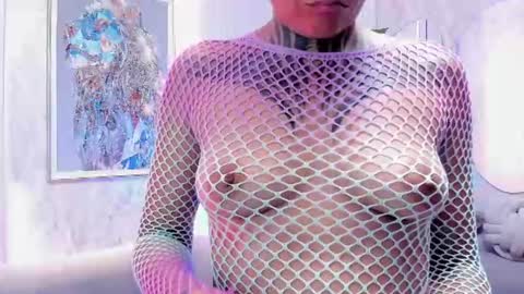 Snapshot of hanna_slut chatting on 06-19-26, 02:05 EVA online show from 06-19-26, 02:05