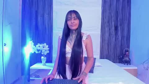 Snapshot of hanna_slut chatting on 07-14-26, 03:11 EVA online show from 07-14-26, 03:11