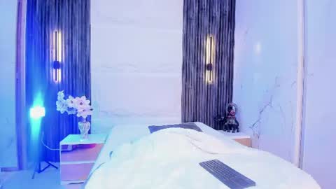 Snapshot of hanna_slut chatting on 07-17-26, 02:18 EVA online show from 07-17-26, 02:18