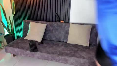 Snapshot of hannaah_x chatting on 09-13-25, 04:29 Sara online show from 09-13-25, 04:29