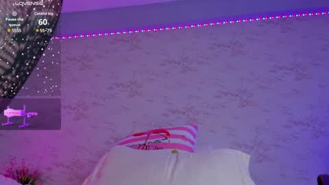 Snapshot of hannablaze_ chatting on 12-29-24, 05:44 HannaB online show from 12-29-24, 05:44