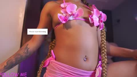 Snapshot of hannachris chatting on 06-18-26, 12:44 Hanna online show from 06-18-26, 12:44