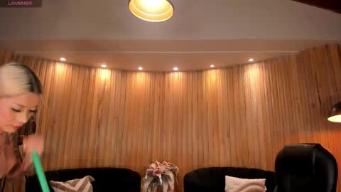  Hanna Connor  online show from 02-15-26, 11:45