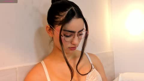 Snapshot of hannaconnorr chatting on 09-30-25, 11:37 Hanna Connor online show from 09-30-25, 11:37