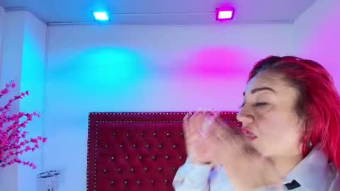 Snapshot of hannah_andrews chatting on 02-01-26, 11:31 Hannah online show from 02-01-26, 11:31