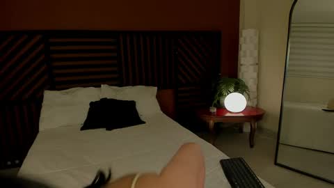 Snapshot of hannah_brady chatting on 05-02-26, 09:53 Hannah online show from 05-02-26, 09:53