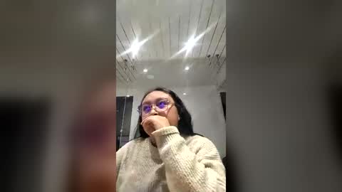 Snapshot of hannah_percy chatting on 07-04-26, 02:01 Hannah online show from 07-04-26, 02:01
