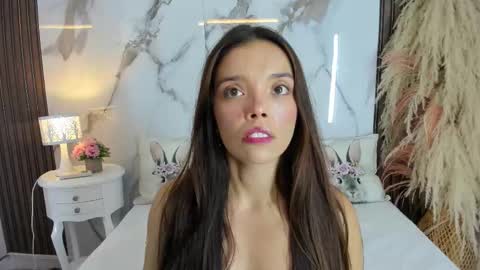 Hannahill69 online show from 03-19-26, 05:22