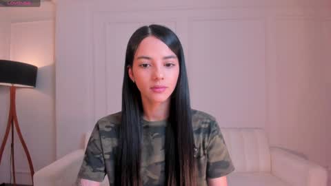 Snapshot of hannahjamesx chatting on 12-01-24, 04:51 HANNAH J online show from 12-01-24, 04:51