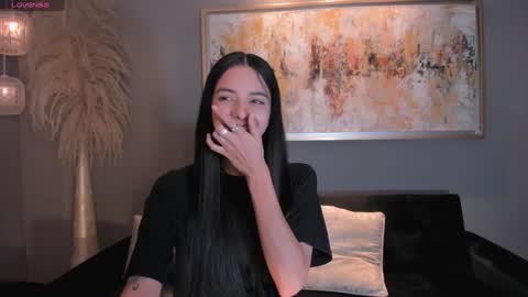 Snapshot of hannahjamesx chatting on 12-15-24, 04:26 HANNAH J online show from 12-15-24, 04:26