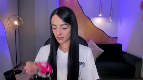 Snapshot of hannahjamesx chatting on 01-17-26, 03:22 HANNAH J online show from 01-17-26, 03:22
