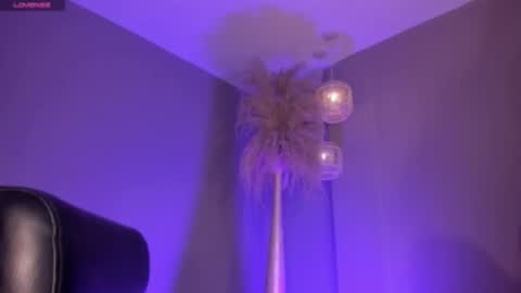 Snapshot of hannahjamesx chatting on 02-23-26, 01:19 HANNAH J online show from 02-23-26, 01:19