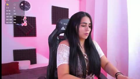 Hanna  online show from 09-18-25, 08:22