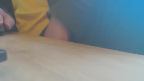 Snapshot of hannes_k chatting on 10-11-25, 09:19 hannes_k online show from 10-11-25, 09:19