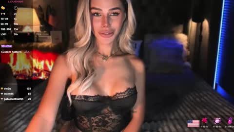 Snapshot of hanny113826 chatting on 11-19-25, 03:56 hanny113826 online show from 11-19-25, 03:56