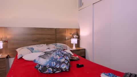 Snapshot of hanny_13 chatting on 02-11-25, 03:29 taylor live online show from 02-11-25, 03:29