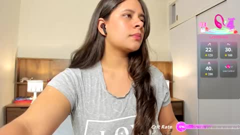 Snapshot of hanny_13 chatting on 09-23-25, 12:13 taylor live online show from 09-23-25, 12:13