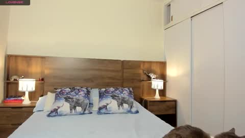 Snapshot of hanny_13 chatting on 09-28-25, 11:43 taylor live online show from 09-28-25, 11:43