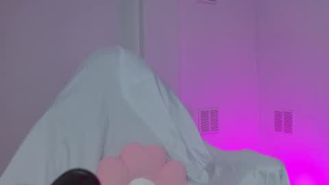 Anto online show from 10-31-25, 01:23