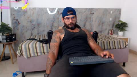 hanz_col online show from 04-05-26, 01:36