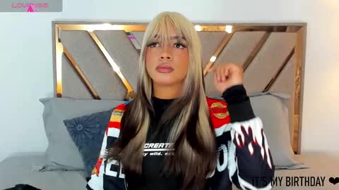 Snapshot of hanz_sex chatting on 12-11-24, 12:12 Hanz online show from 12-11-24, 12:12