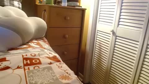 Snapshot of happyhogan1 chatting on 12-19-24, 02:57 Jhonassmann12 online show from 12-19-24, 02:57