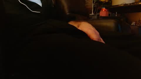 Snapshot of happyhogan1 chatting on 03-10-25, 01:01 Jhonassmann12 online show from 03-10-25, 01:01