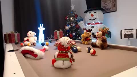 Snapshot of happyopencouple chatting on 12-21-25, 03:41 Daiana Jack online show from 12-21-25, 03:41