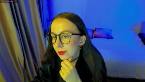 Stephanie online show from 12-04-25, 08:28