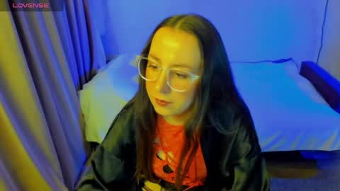 Stephanie online show from 05-20-26, 07:53