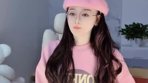 Snapshot of happysweetie168 chatting on 12-07-24, 03:14 Daisy online show from 12-07-24, 03:14