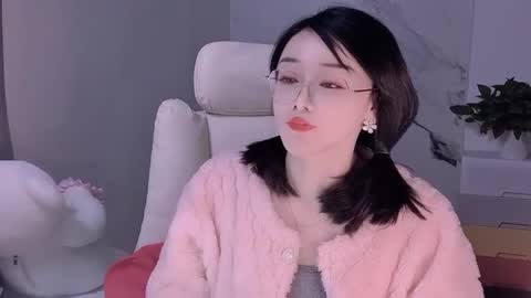 Snapshot of happysweetie168 chatting on 01-18-25, 06:10 Daisy online show from 01-18-25, 06:10