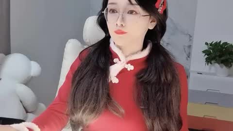 Snapshot of happysweetie168 chatting on 02-21-25, 05:53 Daisy online show from 02-21-25, 05:53