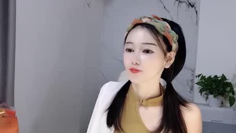 Snapshot of happysweetie168 chatting on 09-09-25, 04:17 Daisy online show from 09-09-25, 04:17