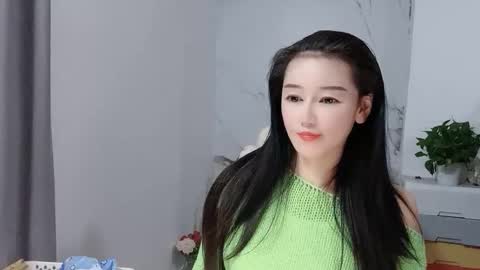 Snapshot of happysweetie168 chatting on 12-17-25, 02:50 Daisy online show from 12-17-25, 02:50